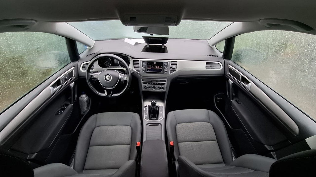 VOLKSWAGEN GOLF 7 SPORTVAN