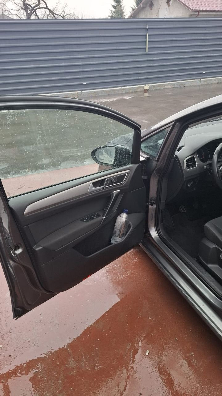 VOLKSWAGEN GOLF 7 SPORTVAN